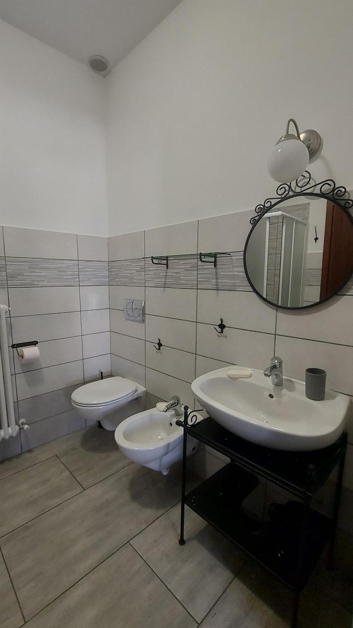 Locanda La Tana Del Luppolo Valmadrera Exteriér fotografie